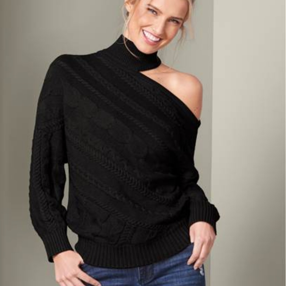 NEW VENUS BLACK TURTLENECK SWEATER SIZE L